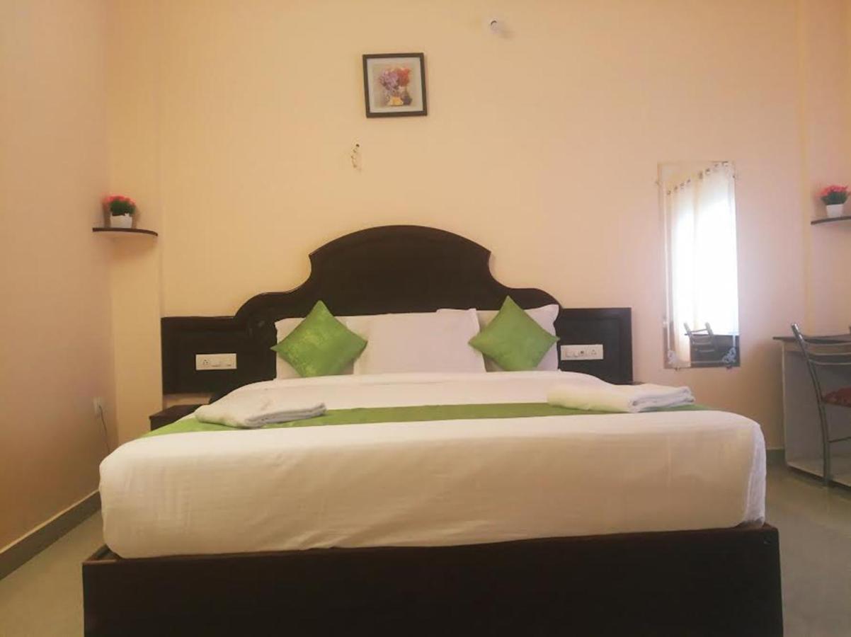 Hotel Ebenezer Plaza Nedumbassery Zewnętrze zdjęcie