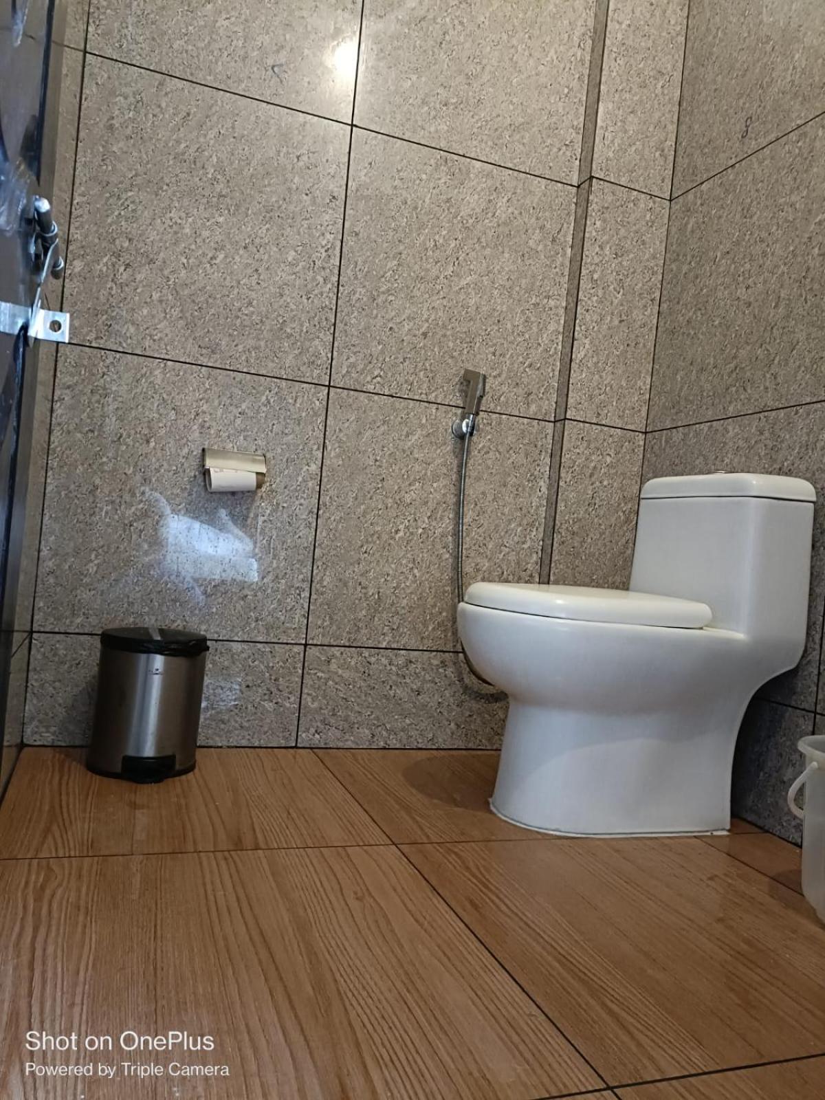 Hotel Ebenezer Plaza Nedumbassery Zewnętrze zdjęcie