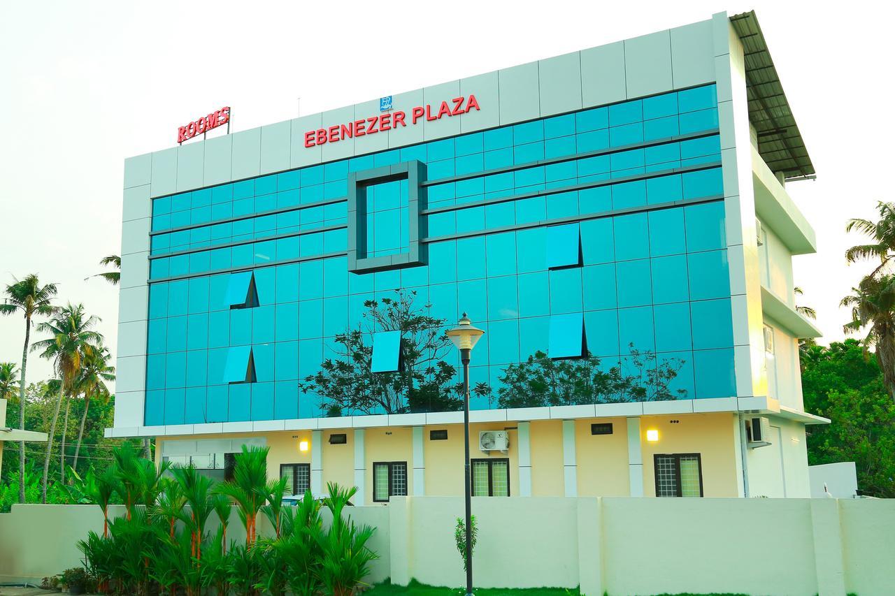 Hotel Ebenezer Plaza Nedumbassery Zewnętrze zdjęcie
