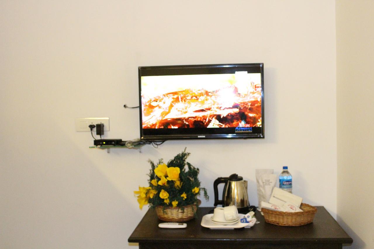 Hotel Ebenezer Plaza Nedumbassery Zewnętrze zdjęcie